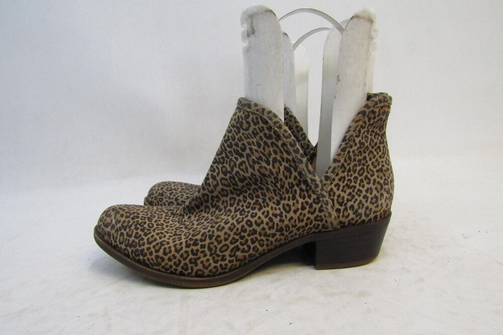 Lucky Brand Womens Size 8 M Cheetah Suede Ankle Fashion Boots Bootie